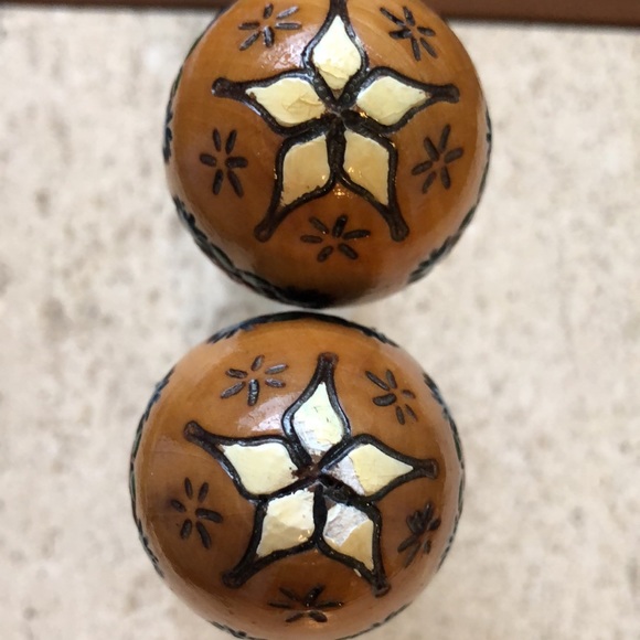 VINTAGE PYSANKY EGGS EASTERN EUROPE  MATCHING HAND CARVED  HAND PAINTED WOOD - Picture 9 of 12